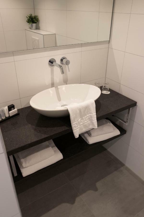 Hotel Buitenlust โฮนเดอร์โล ภายนอก รูปภาพ